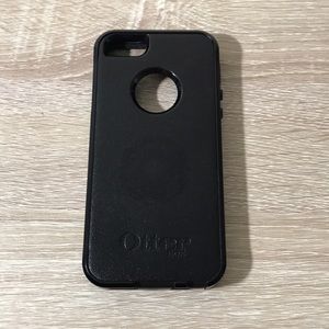 Otterbox Commuter for the iPhone 5/5s/SE